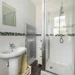 114 Craig Walk - Sleeps 10 *