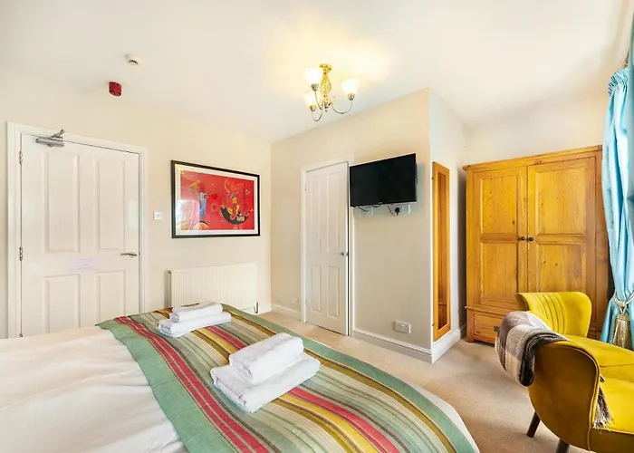 114 Craig Walk - Sleeps 10