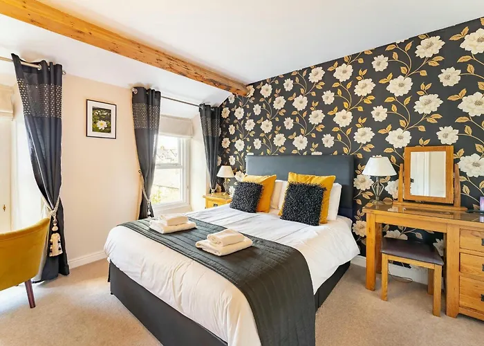 114 Craig Walk - Sleeps 10 度假居