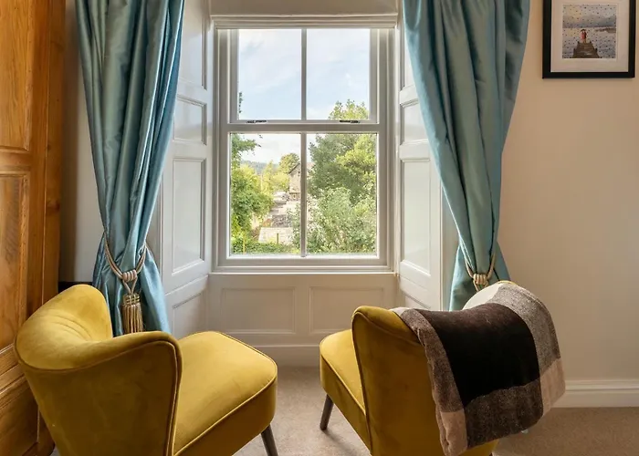 114 Craig Walk - Sleeps 10 *