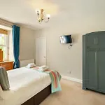 114 Craig Walk - Sleeps 10