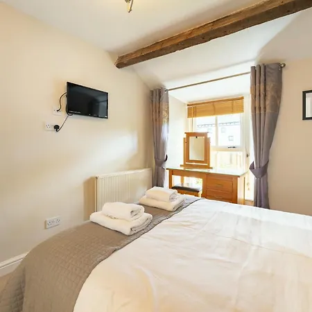 114 Craig Walk - Sleeps 10 Bowness-on-Windermere