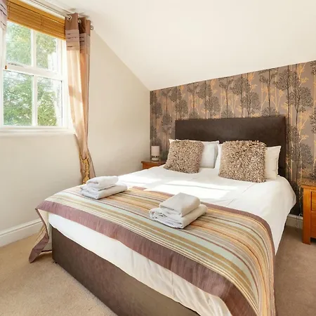 114 Craig Walk - Sleeps 10 Holiday home *
