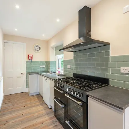 Holiday home 114 Craig Walk - Sleeps 10